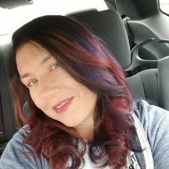 Meet your Posher, Carla - Picture 1 of 1